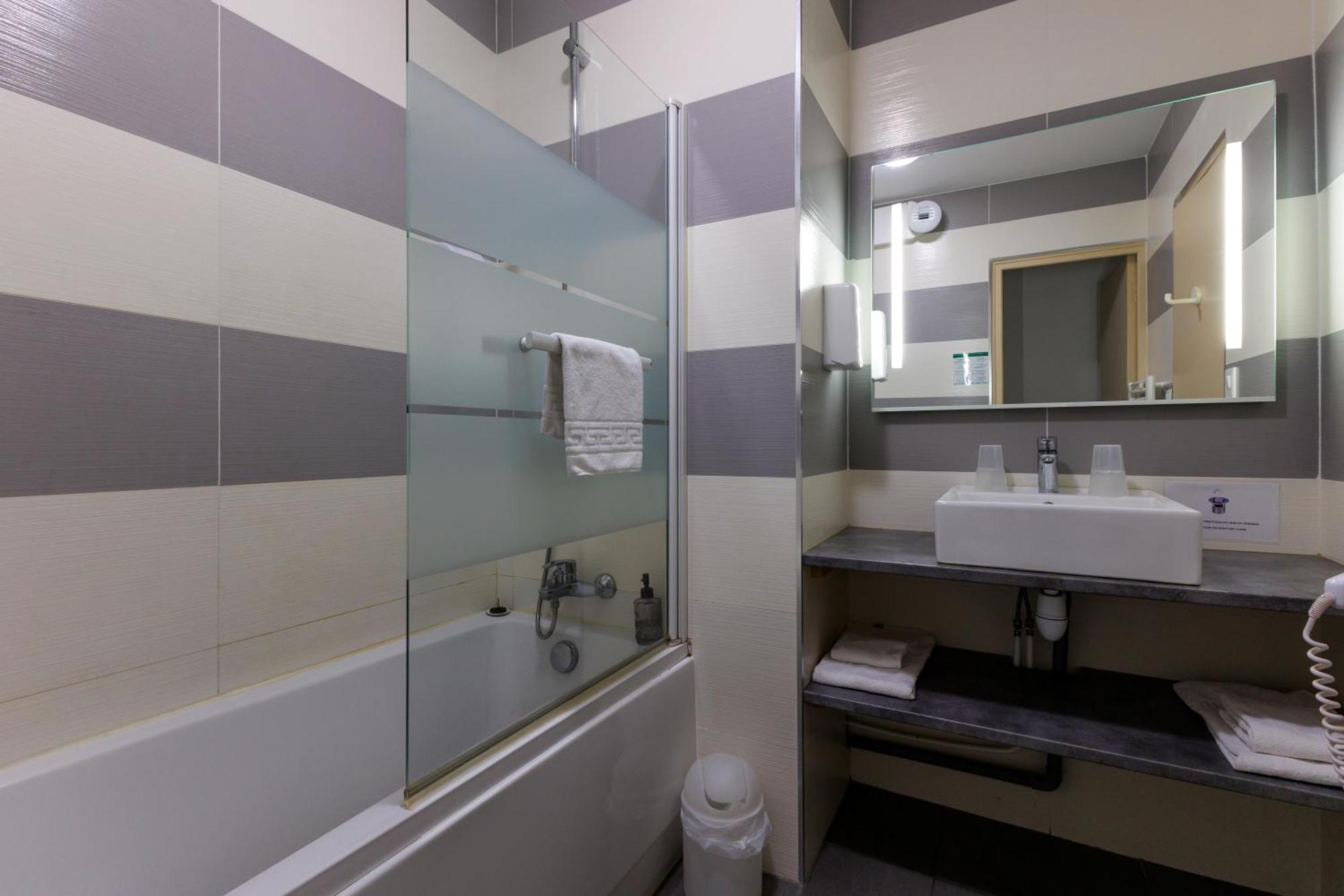 Logis Hotel Le Rochelois La Rochelle  Luaran gambar